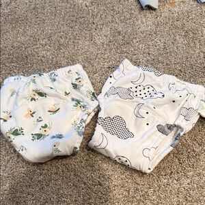 2 size 100 Daskin baby cloth reusable diapers